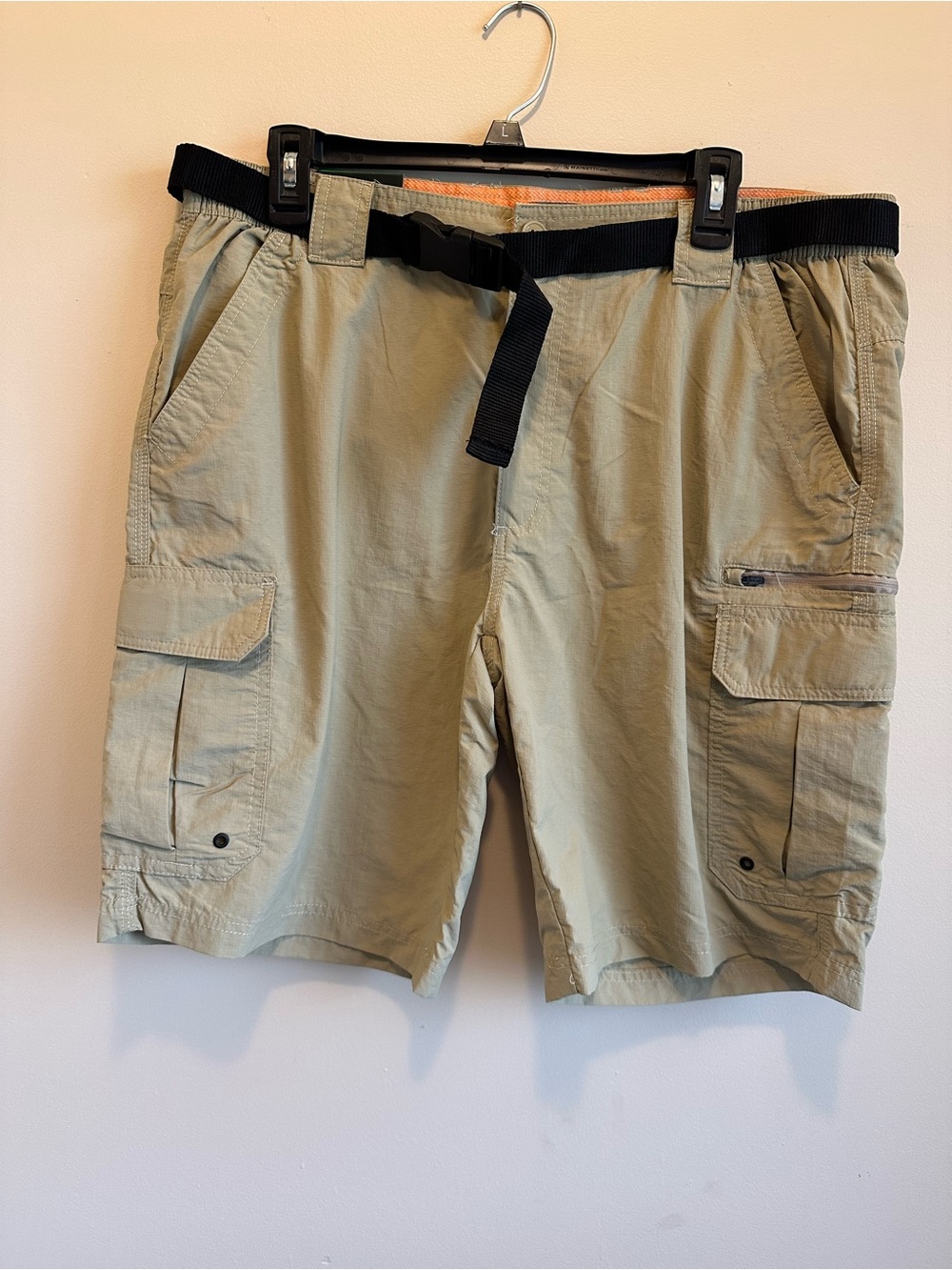 NWT Field & Stream Men’s L 36/38 Mountain Khaki Cargo Shorts Belted Pockets